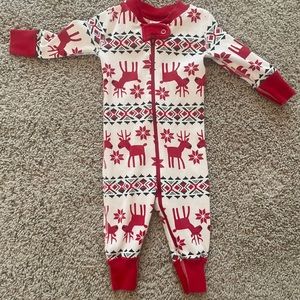 Hanna Andersson Holiday Reindeer one piece pjs size 3-6 months